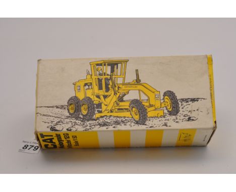 CAT 1:50 SCALE MOTOGRADER MODEL 12 G NZG MODELS WITH ORIGINAL BOX (GC)