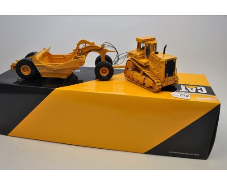 CCM 1:48 SCALE CAT D9L WITH 631E TOWED SCRAPER WITH BOX (VGC)