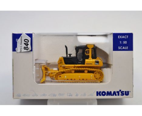 KOMATSU 1:50 SCALE D61EX WITH BOX (VGC) 