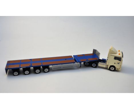 CONRAD MODELS 1:50 SCALE GOLDHOFER TELESATTLEAUFLIGER SPZ DL 4 AAA WITH MAN TGX VOSS WITH BOX (NMC)