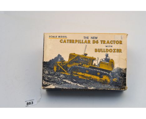 CATERPILLAR 1:24 SCALE D6 TRACTOR WITH BULLDOSER ERTL WITH ORIGINAL BOX (GC) 1960'S