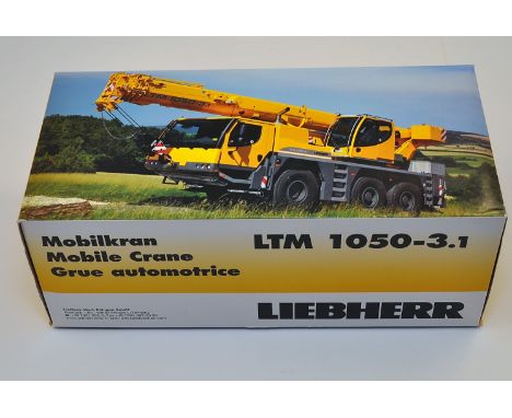 WSI COLLECTABLES 1;50 SCALE LIEBHERR LTM 1050-3.1 MOBILE CRANE WITH  BOX (VGC)