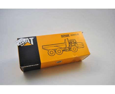 NZG MODELS 1:50 SCALE CAT D250E SERIES II ARTICULATED TRUCK WITH BOX(VGC)