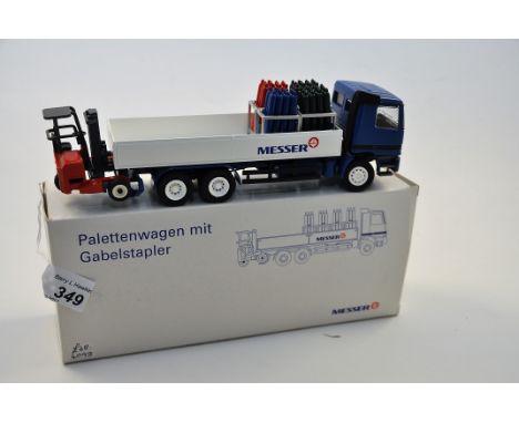 CONRAD MODELS 1:50 SCALE PALETTENWAGEN MIT GABELSTAPLER 'MESSER' WITH BOX (GC)