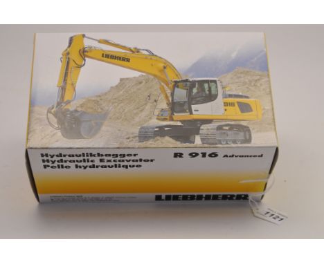 NZG 1:50 SCALE LIEBHERR R916 ADVANCED HYDRAULIC EXCAVATOR WITH BOX (VGC)