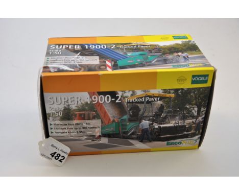 NZG 1:50 SCALE VOGELE SUPER 1900-2 TRACKED PAVER WITH BOX (VGC)