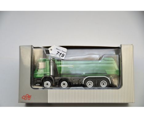 NZG 1:50 SCALE MERCEDES BENZ ACTROS WITH BOX (VGC) 