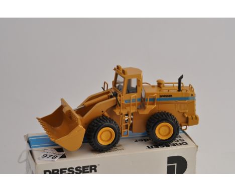 CONRAD MODELS 1:50 SCALE DRESSER 560 B PAY LOADER WITH BOX (VGC)