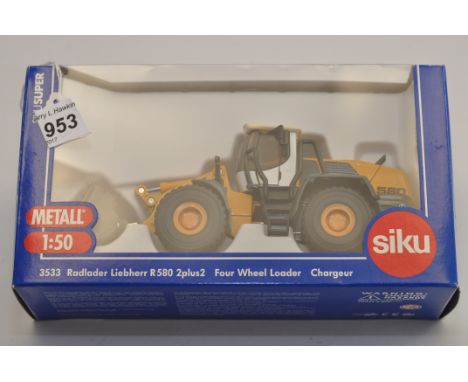 SIKU MODELS 1;50 SCALE 3533 FOUR WHEEL LOADER WITH BOX (VGC)