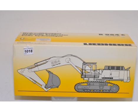 CONRAD MODELS 1:50 SCALE LIEBHERR R 984C LITRONIC HYDRAULIC EXCAVATOR WITH BOX (VGC)