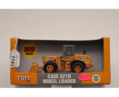 ERTL 1:50 SCALE CASE 621D WHEEL LOADER WITH BOX (VGC)