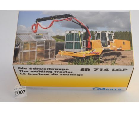 NZG MODELS 1:50 SCALE LIEBHERR SR 714 LGP THE WELDING TRACTOR WITH BOX (VGC)