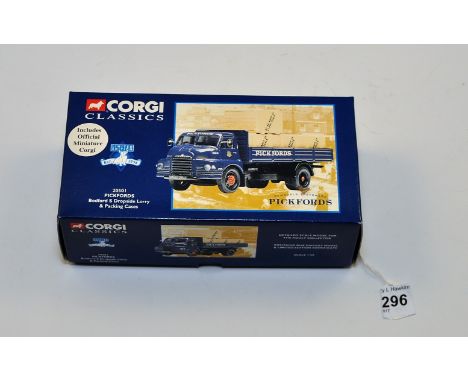 CORGI CLASSICS 1:50 SCALE 20501 PICKFORDS BEDFORD S DROPSIDE LORRY & PACKING CASES LIMITED EDITION WITH NUMBERED CERTIFICATE 