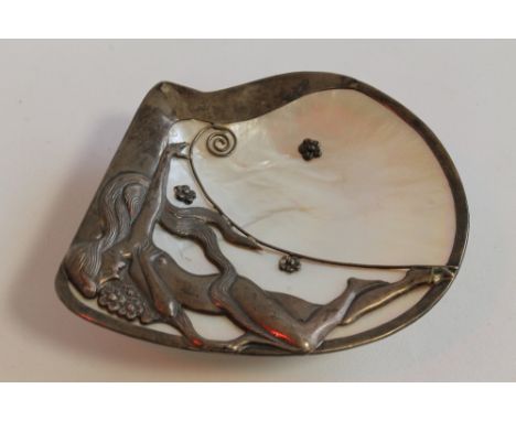 AN ART NOUVEAU STYLE WHITE METAL (marked 925) AND SHELL DISH, decorated with a nude female figure