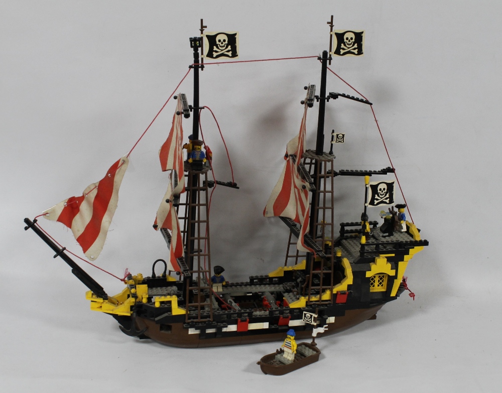 biggest lego pirate ship set