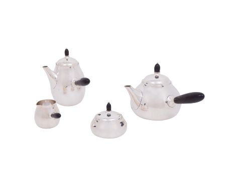 GEORG JENSEN 4-tlg. Kaffee- und Teeservice '80 A und 80 B', 925 Silber, 20. Jh. Mit Hammerschlagdekor, Handhaben in Ebenholz 