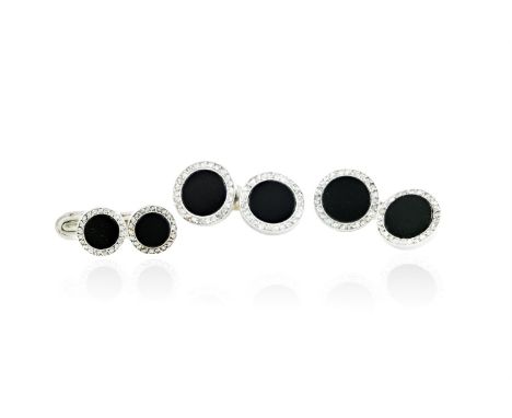 AN EARLY 20TH CENTURY DIAMOND AND ONYX DRESS SETComprising a pair of cufflinks and two buttons, each designed as a circular o