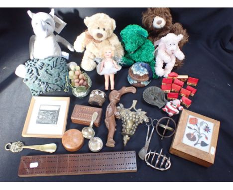 A VINTAGE CHRISTMAS TREE FAIRY, A FEW TOYS Indian printing block and sundries