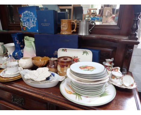 ROYAL ALBERT 'OLD COUNTRY ROSES' WARE, ROYAL DOULTON 'DINKY DO' figurine, Doulton Stoneware, Poole and other items 