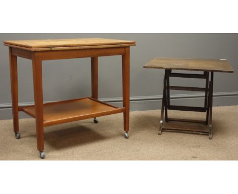 Mid 20th century folding and collapsible oak folding card/coffee table, 'The Improved Revertable British Made', bracket suppo