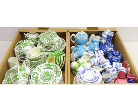 Coalport part tea service decorated with green dragon pattern, eight Carlton Ware lettuce and crab plates, Cauldon tea servic