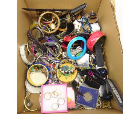 Collection of costume jewellery, wristwatches, commemorative coins, powder cases, trinket boxes etc in one box