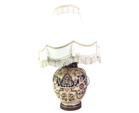 TWO CERAMIC TABLE LAMPS, AND A BRASS TABLE LAMP the largest lamp with imari patternlargest 69cm with shade