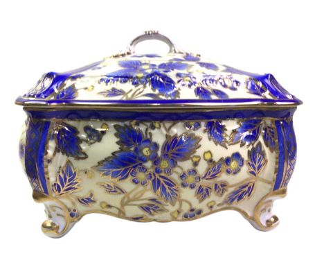 NORITAKE LIDDED CASKET, ALONG WITH FURTHER ITEMS the casket decorated with flowers, also a Tunstall jasperware vase, Wedgwood