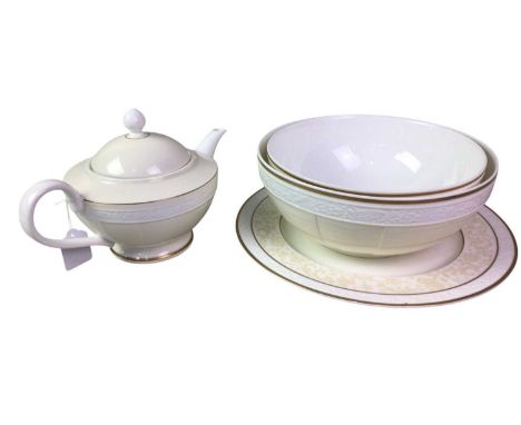 VILLEROY & BOCH, IVOIRE CHATEAU COLLECTION PART DINNER SERVICE, including bowls, plates, saucers, cups, teapot, sugar and cre