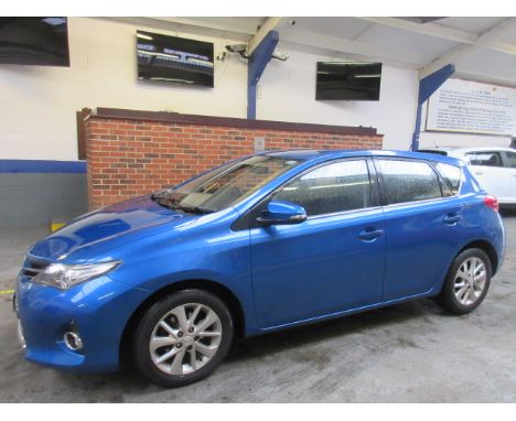 Make &amp; Model: Toyota Auris Icon Dual VVT-IDate of Reg: SF14 HAPColour: Bluecc: 1329MoT: 18-06-2021Fuel Type: PETROLMileag