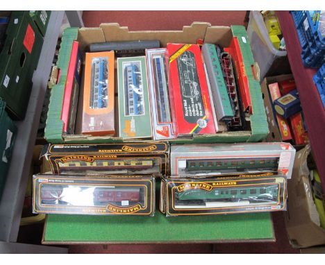 Seventeen 'OO' Gauge/4mm Coaches, by Lima, Mainline, Bachmann, Triang and Hornby (eleven boxed, six loose), examples of BR/LM