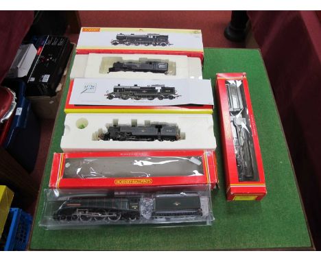 Four Hornby 'OO' Gauge/4mm Boxed Steam Locomotives, comprising, Ref No R299 4-6-0 "King Richard 1st" Great Western green with