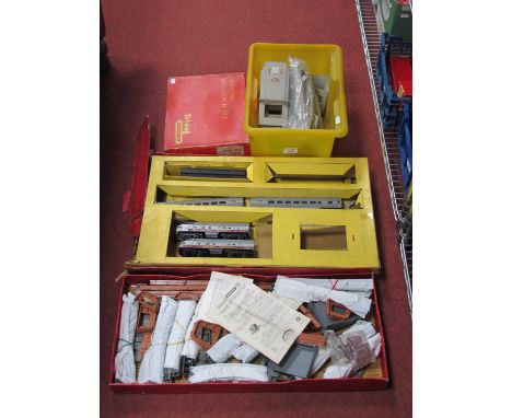 A quantity of "OO" Gauge Model Railway Items predominantly by Triang to include Tri-ang Railways Diesel Dummy and Power Cars 