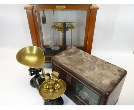 OERTLING CASED BALANCE SCALES, vintage kitchen set of scales and a Derwent old wireless