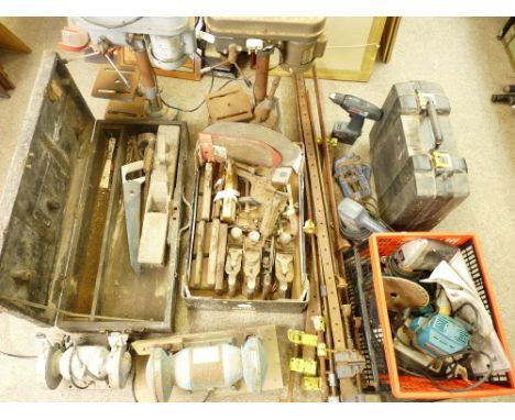 TOOLS - vintage parcel including Stanley planes, block planes, wooden toolbox, ETC