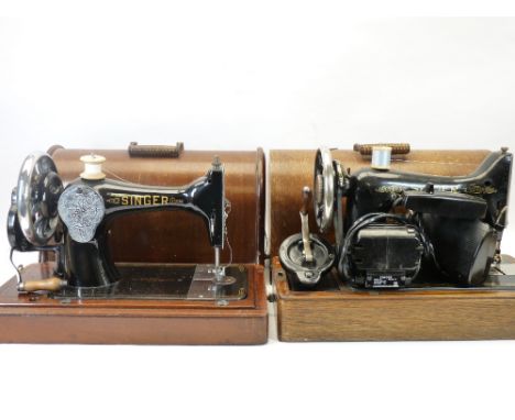 SINGER SEWING MACHINES (2) - vintage in wooden cases