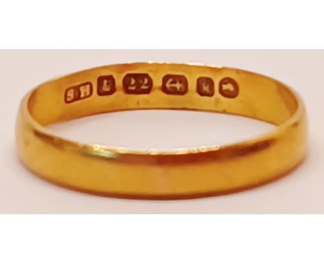 22CT GOLD WEDDING BAND RING 2.4g SIZE R
THIS ITEM IS IN SECURE OFF-SITE STORAGE, VIEWING BY APPOINTMENT ONLY