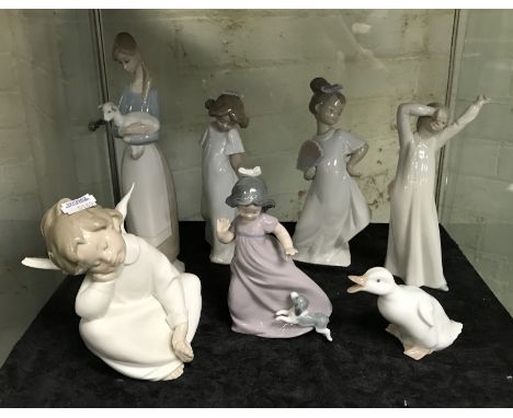 LLADRO &amp; NAO FIGURES