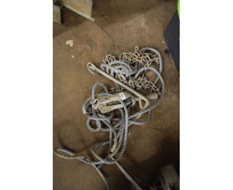SMALL FOLDING ANCHOR WITH CHAIN