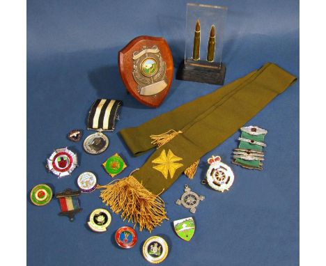 Collection of enamel lapel badges mainly bowls club and others, etc 