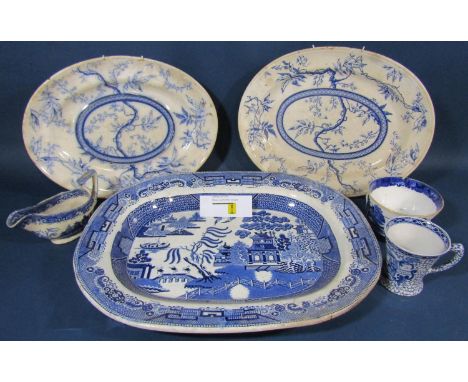 Collection of blue and white china wares to include oval meat plates to include a large Willow pattern example, various furth