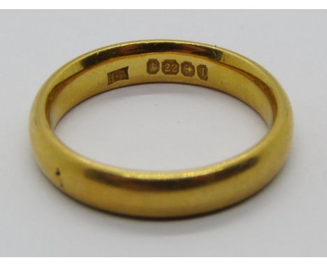 22ct wedding ring, size K, 5.4g 