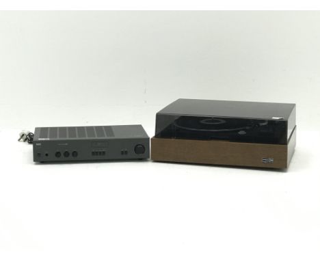 NAD 3020i integrated amplifier with instructions and a Hitachi PS33 belt drive turntable  Condition Report Click here for fur