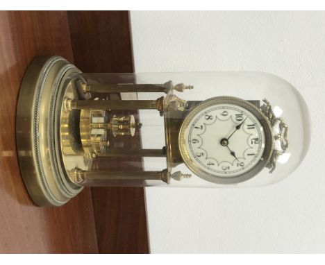 20th century Anniversary clock, white Roman dial with ribbon cresting, movement stamped 9733, under glass dome, H34cm Conditi