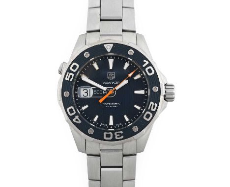 Tag Heuer: A Stainless Steel Calendar Centre Seconds Wristwatch, signed Tag Heuer, Professional 500 Meters, model: Aqua Racer