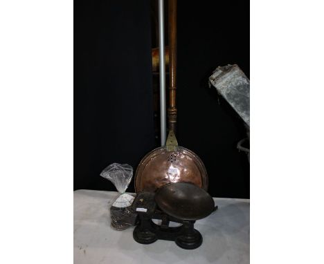 Set of kitchen scales and weights, and a Victorian copper warming pan (2)