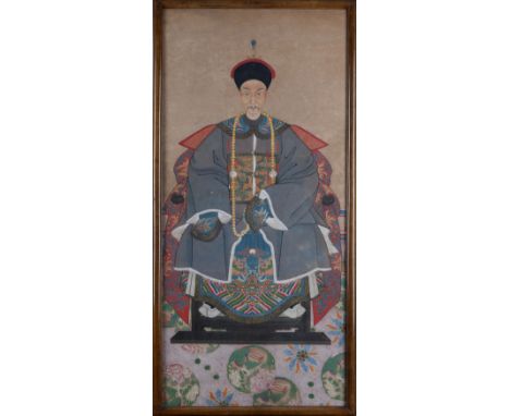 A painting on paper depicting a dignitary, China, 19th c.h cm 112 x l 52,5描绘朝官纸画，中国，十九世纪PROVENANCEFrom the estate of the sopr