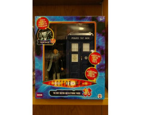 Doctor Who Figure Set of The First Doctor in hat and cloak with an Electronic Tardis with light and sound effects, together w