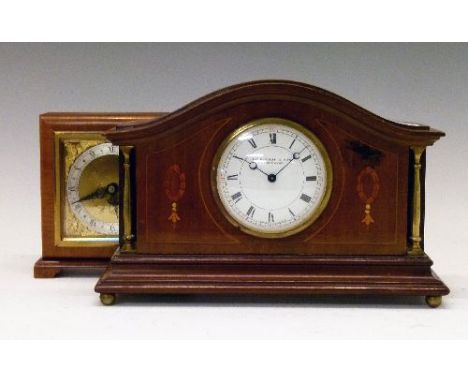 Early 20th Century inlaid mahogany cased mantel clock, the white enamel dial with Roman numerals together with an Elliott wal