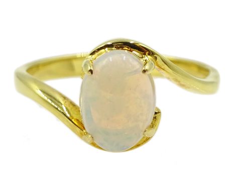 18ct gold oval opal ring, stamped 750 - Condition Report Approx 2.8gm, size L, very good condition